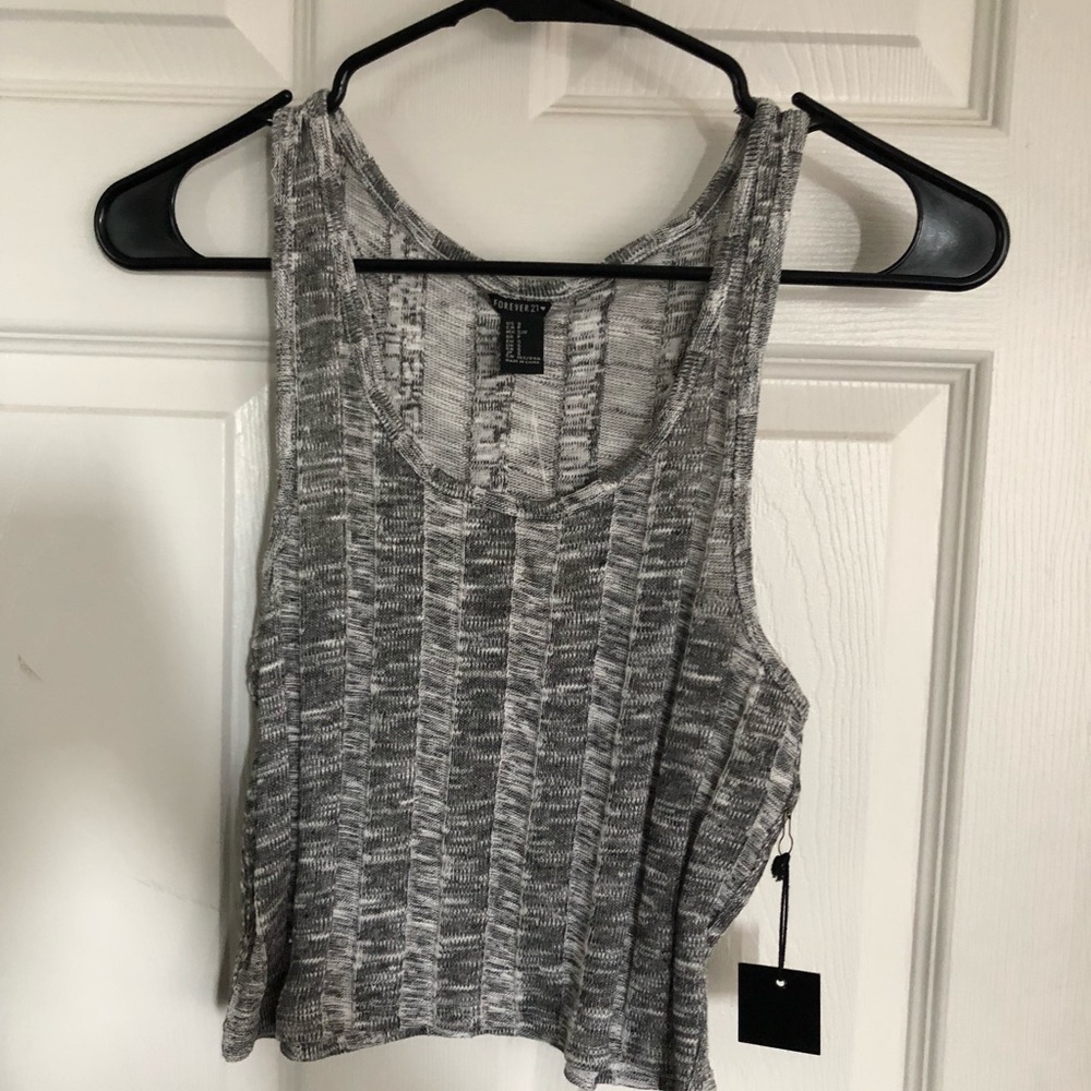 Forever 21 Gray Crop top